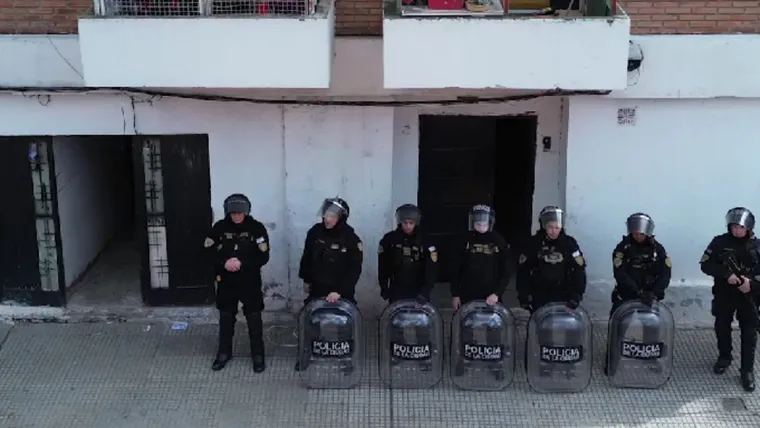 Desalojaron un edificio usurpado durante 30 años en Núñez