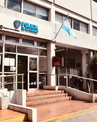 Policías de la Ciudad salvaron a un bebé de 9 meses que se estaba atragantando en Villa General Mitre