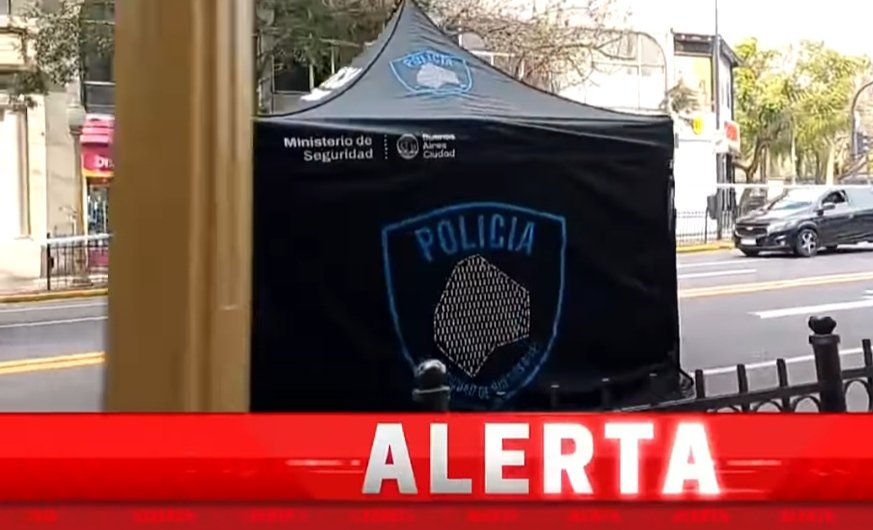 Recoleta: Un colectivo atropelló a un peatón y el hombre murió en plena avenida Santa Fe
