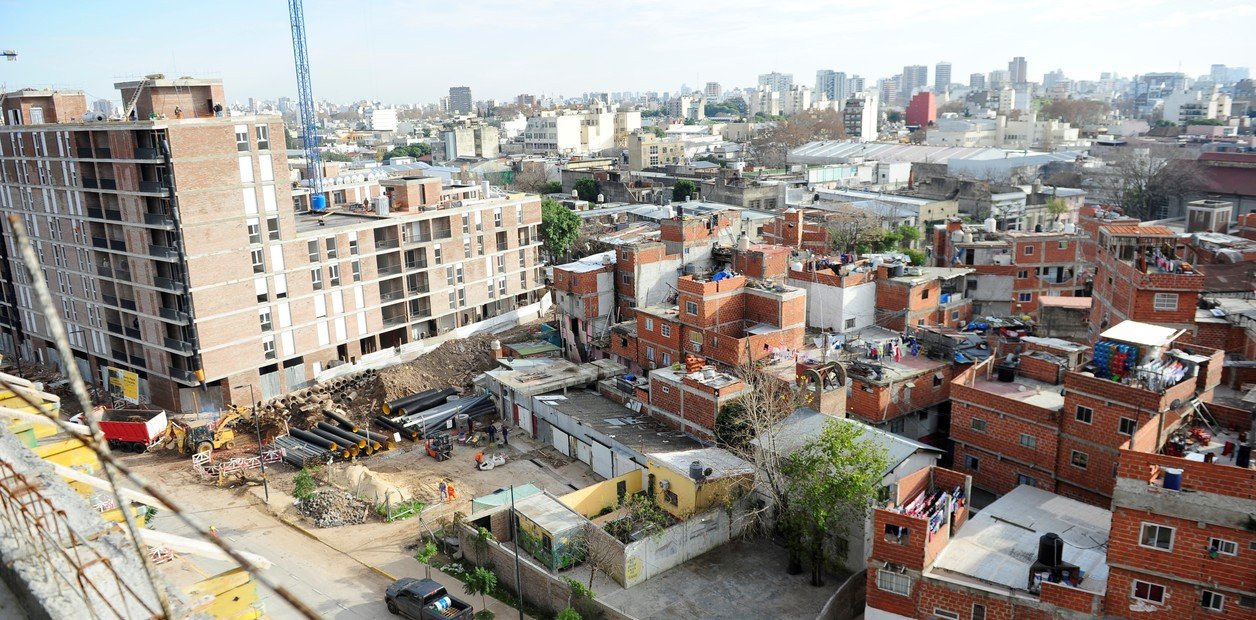 Incumplió una condena, se quitó la tobillera electrónica y fue expulsado de la Argentina