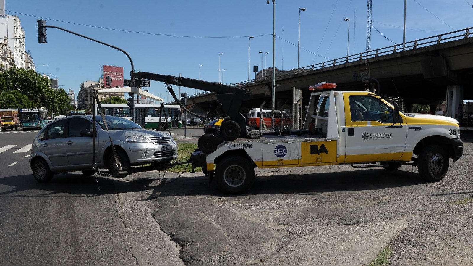 Dónde está mi auto? Cómo consultar si fue acarreado por una grúa en CABA